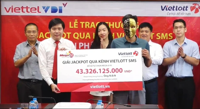 Trúng giải Jackpot, các tỷ phú Vietlott đóng thuế thu nhập bất thường như thế nào?