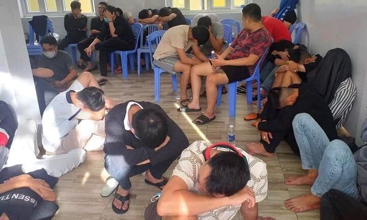 Đà Nẵng: Hàng chục 