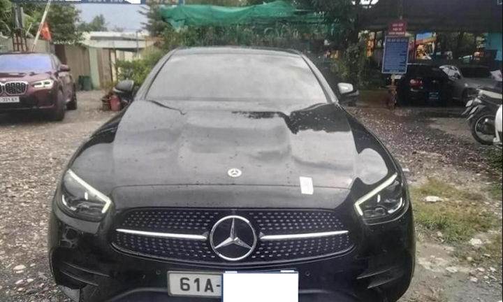 Loạt xe sang được ngân hàng rao bán để thu hồi nợ