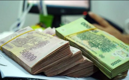 Hà Nội: Lương tăng nhưng thưởng Tết dự báo nhiều ngành giảm sâu