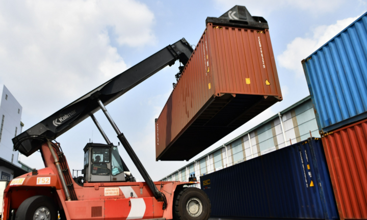 Xuất nhập khẩu Việt Nam cán mốc kỷ lục 700 tỷ USD