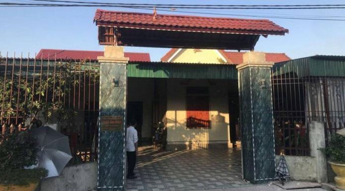 Hà Tĩnh: Treo đèn lồng trang trí Tết, nam thanh niên bị điện giật tử vong