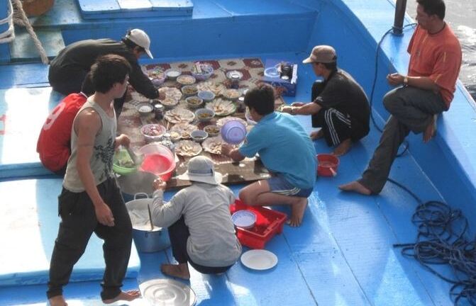 Ngư dân bám biển đón Tết Nguyên đán Quý Mão 2023