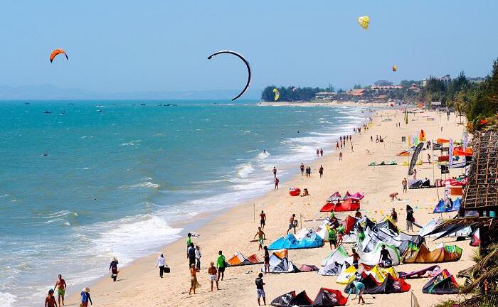 Khách sạn ở Bình Thuận kín phòng dịp nghỉ lễ 30/4 nhờ khánh thành cao tốc