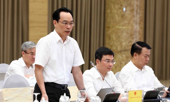 Thứ trưởng Bộ GD&ĐT lý giải nguyên nhân thiếu sách giáo khoa