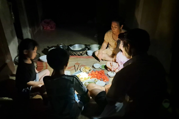 EVN ra văn bản yêu cầu không cắt điện sinh hoạt quá 8 tiếng