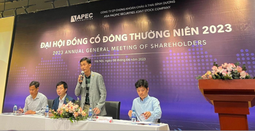 Cổ phiếu “họ” APEC bị bán tháo trước tin đồn liên quan đến nhóm doanh nghiệp Louis