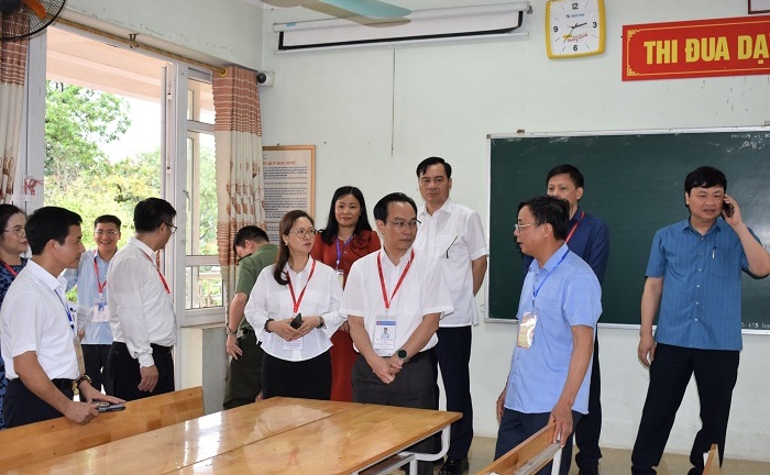 Thi tốt nghiệp THPT 2023: Cảnh giác việc sử dụng công nghệ cao để gian lận thi cử