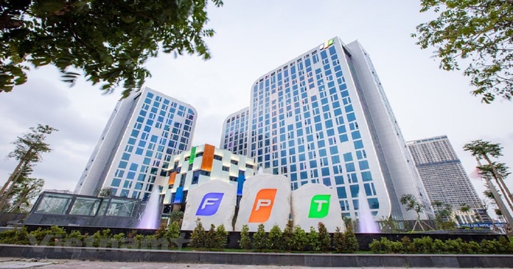 Giá cổ phiếu gần trở lại đỉnh, Phó chủ tịch FPT Bùi Quang Ngọc đăng ký bán 4 triệu cổ phiếu