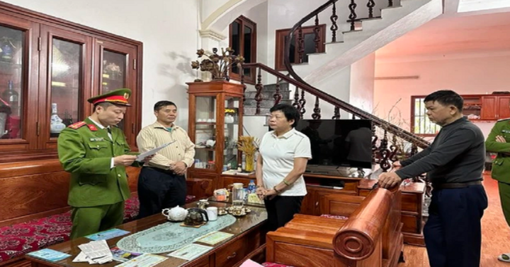 Hà Nội: Bắt tạm giam một Hiệu trưởng trường mầm non