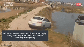 Lái xe về nhà bố mẹ ăn Tết, nữ tài xế bất ngờ lao thẳng xuống sông