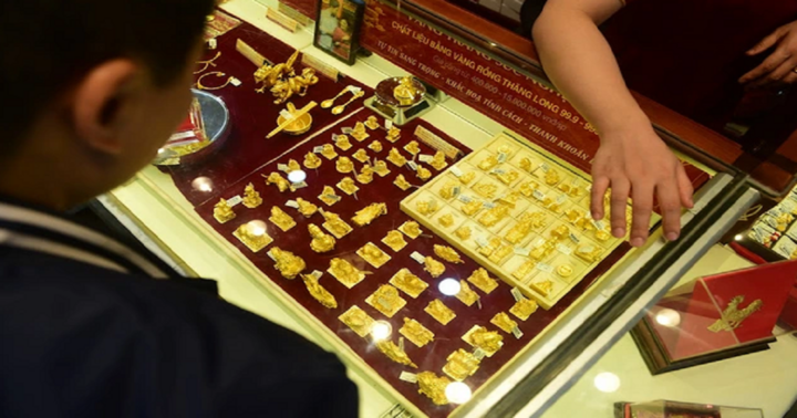 Siết quản lý thuế trong mua bán vàng, đá quý