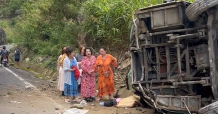  Nguyên nhân ban đầu vụ lật xe trên đèo khiến 4 người chết, nhiều người bị thương 