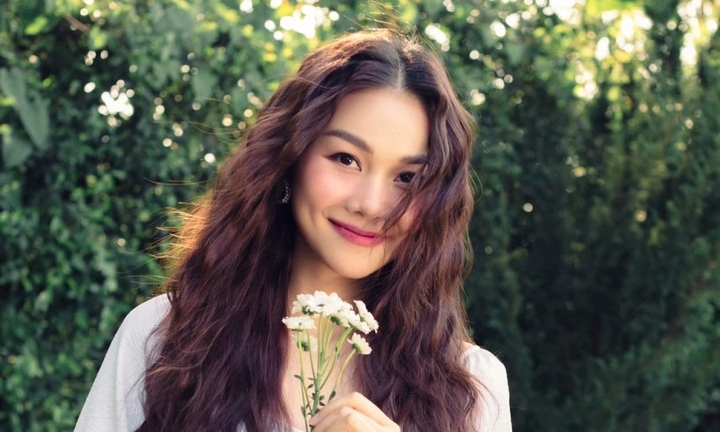 Siêu mẫu Thanh Hằng thông báo chuẩn bị lên xe hoa ở tuổi 40