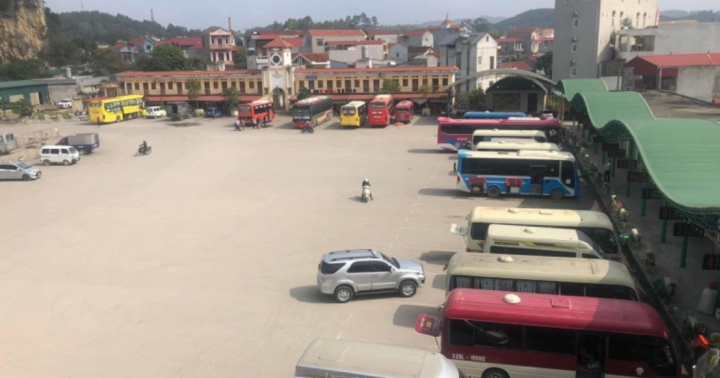 Cảnh báo thủ đoạn giả danh công an, lừa đảo giao hàng bằng xe khách