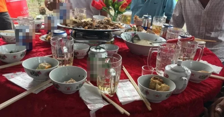 Nhiều người nghi bị ngộ độc sau khi ăn cỗ cưới tại Quảng Bình