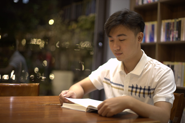 Dược sĩ Kiều Trọng Hưng - chàng trai trẻ mang tham vọng 100% người Việt Nam được tiếp cận chăm sóc sức khỏe chi phí thấp