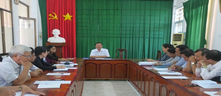 Giám đốc Sở giáo dục và đào tạo Kiên Giang xác định đội ngũ quản lý giáo dục các đơn vị, địa phương là cơ sở, động lực trong thực hiện chuyễn đổi số gắn với nâng cao chất lượng quản lý giảng dạy và học tập. 