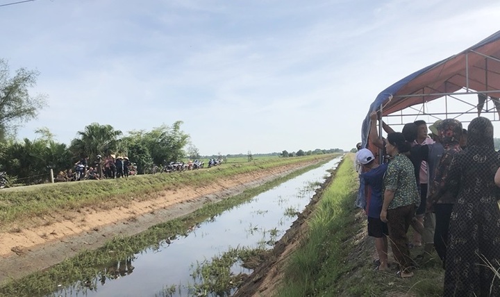 Phát hiện thi thể người đàn ông nổi lên mặt kênh dẫn nước từ hồ Kẻ Gỗ