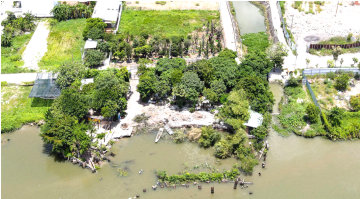 Sạt lở ở bờ sông Sài Gòn, cuốn trôi quán cà phê