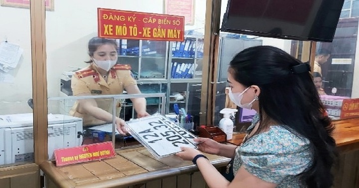Từ 15/8, 15 thay đổi về đăng ký, cấp biển số ô tô, xe máy các chủ xe cần biết