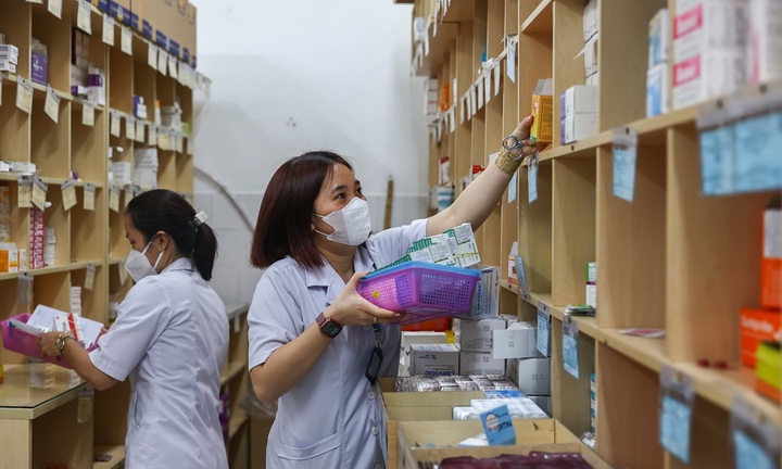 Đề xuất người bệnh phải mua thuốc bên ngoài sẽ được BHYT thanh toán