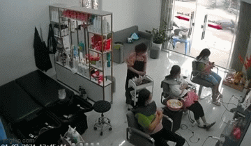 Nguyên nhân ban đầu vụ xe tải lao vào quán cắt tóc khiến 4 người thương vong ở Bắc Giang