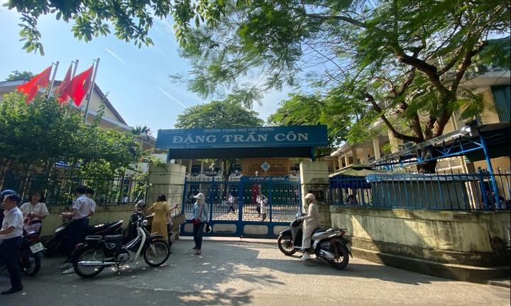 Sở GD&ĐT tỉnh Thừa Thiên Huế phê bình Hiệu trưởng Trường THPT Đặng Trần Côn