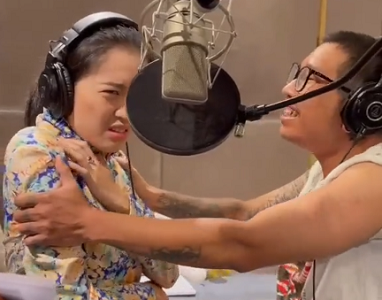 Phía sau loạt 