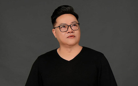 Tin tức giải trí mới nhất ngày 31/7: Nam ca sĩ Phi Hải đột ngột qua đời, bà xã Hương Giang xót xa tìm nơi mai táng