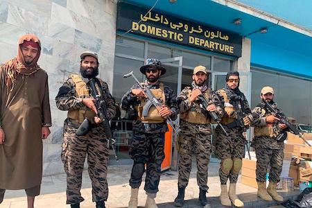 Taliban toàn quyền kiểm soát sân bay Kabul, hứa hẹn đảm bảo an ninh cho Afghanistan