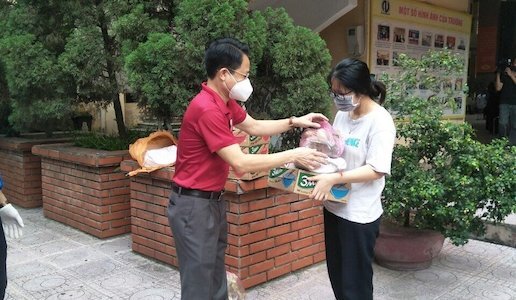 Sinh viên mắc kẹt ở Hà Nội: “Cảm ơn vì chúng em không bị bỏ rơi”