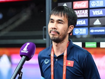 Huấn luyện viên đội tuyển futsal Việt Nam mắc COVID-19 ở vòng 1/8 World Cup 2021