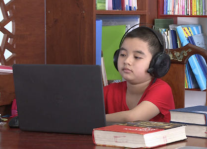 Cậu bé 10 tuổi đam mê khám phá lịch sử, từ nhỏ đã đọc bộ Lê Nin toàn tập