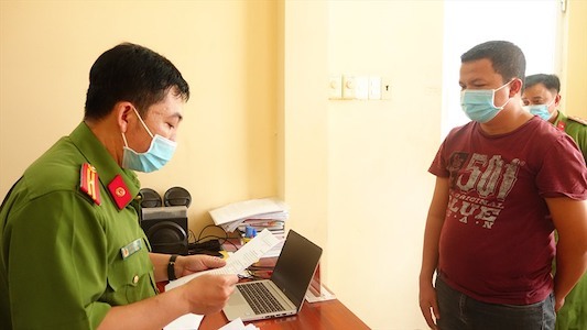An Giang: Bắt giam đối tượng lừa đảo gần 1 tỷ đồng để đánh bạc online