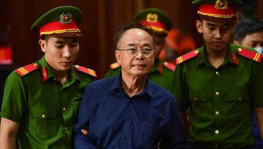 Ông Nguyễn Thành Tài và bà Dương Thị Bạch Diệp hầu tòa