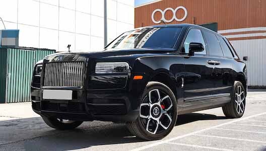 Cận cảnh siêu xe Rolls-Royce Cullinan Black Badge, giá không dưới 40 tỷ đồng