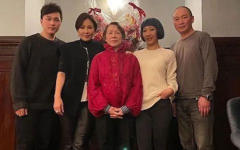 Tin tức sao Hoa ngữ mới nhất ngày 16/1: Lộ diện người thừa kế của 'chị đại Cbiz' Lưu Gia Linh