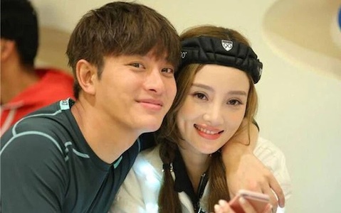 Tin tức sao Hoa ngữ mới nhất ngày 22/2: Lý Tiểu Lộ chấm dứt quan hệ kinh tế với Giả Nãi Lượng