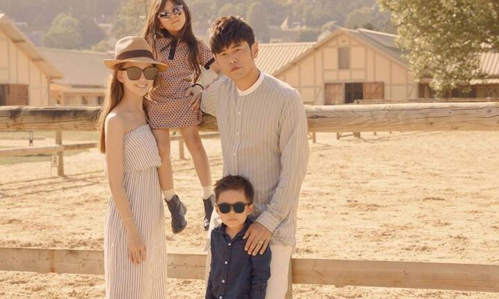 Vợ chồng Châu Kiệt Luân chào đón con thứ ba