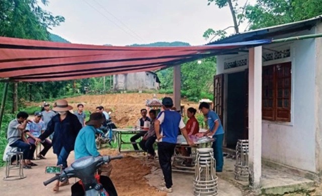 Thừa Thiên - Huế: Bé gái 10 tuổi chết đuối khi đi bắt ốc