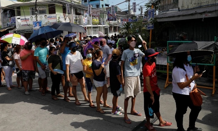 Cử tri Philippines đi bỏ phiếu bầu chọn tân tổng thống