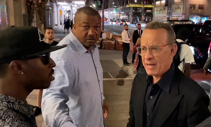 Tài tử Tom Hanks tức giận khi vợ bị tấn công