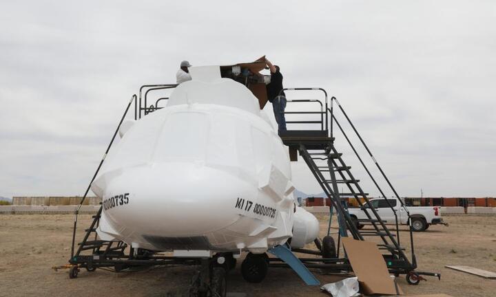 Vận tải cơ hạng nặng C-17 Globemaster chuyên chở trực thăng viện trợ cho Ukraine