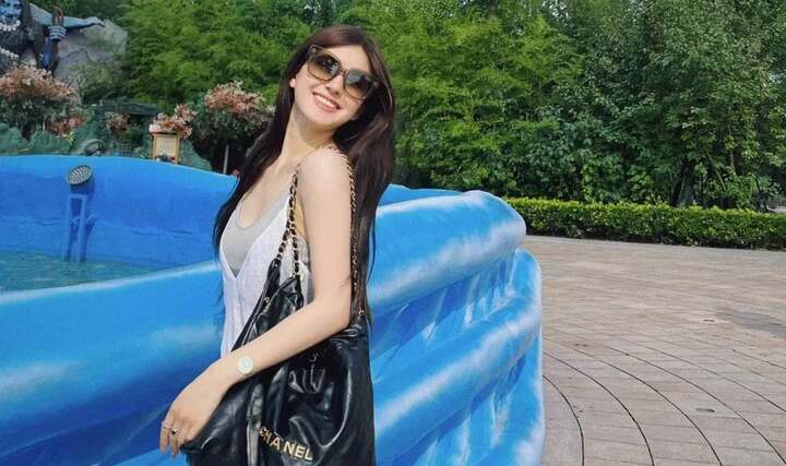 Triệu Lộ Tư lộ diện với vóc dáng gầy gò đáng lo ngại