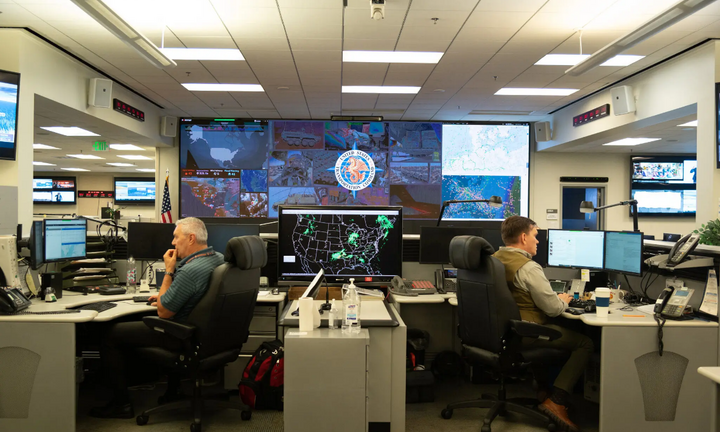 Bên trong bộ máy của Mỹ giúp đảm bảo dòng chảy vũ khí đến Ukraine