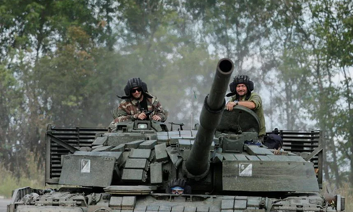 Tổng thống Ukraine: Ngân sách năm 2023 sẽ tập trung cho quốc phòng