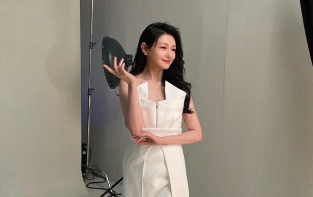 Tin tức sao Hoa ngữ mới nhất ngày 21/9: Từ Hy Viên được khen trẻ trung sau tái hôn