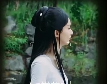 Tin tức sao Hoa ngữ mới nhất ngày 3/10: Triệu Lệ Dĩnh xinh đẹp trong ảnh hậu trường Dữ Phượng Hành