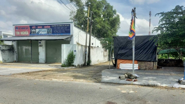 Vụ đâm chết chủ nợ rồi đi đầu thú: Người dân gần hiện trường tiết lộ gì?